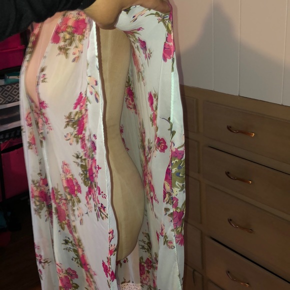 Swim suit Cover up one size fits all - Picture 3 of 4